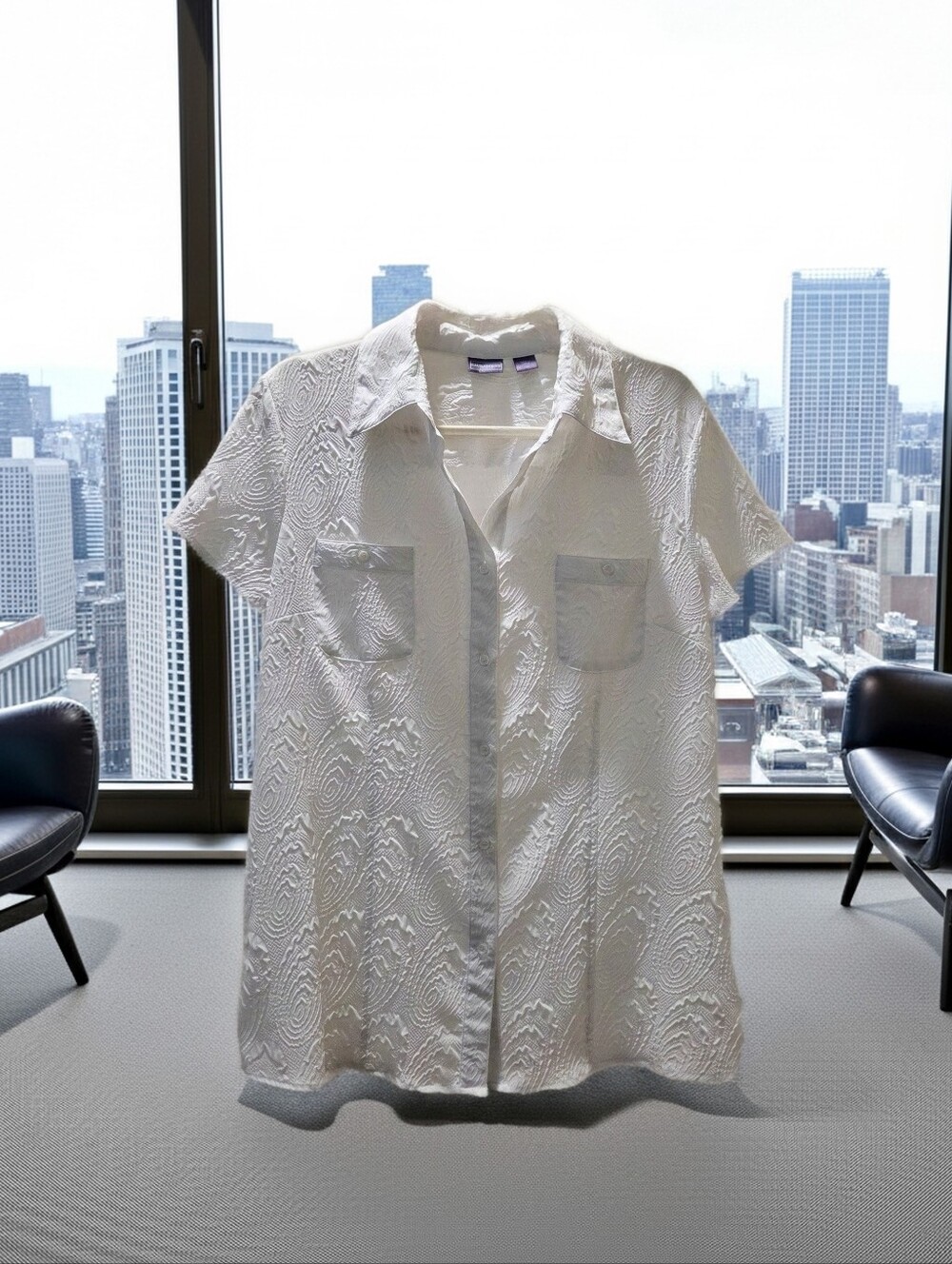 Laura Scott White Short-Sleeve Blouse